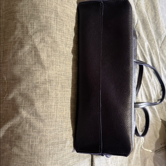 Portland Leather Deep BlueTote Bag - Picture 9 of 9